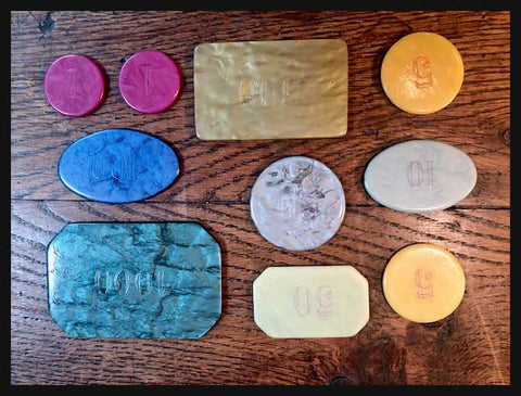 II.2070 CAJA DE FICHAS