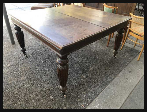 I.1533 MESA CUADRADA