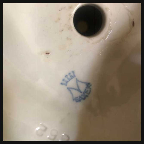 II.2086 PAR DE CANDELABROS