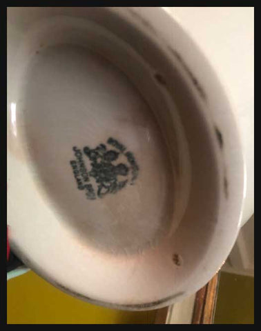 II.2088 PAR DE GUISERAS DE PORCELANA