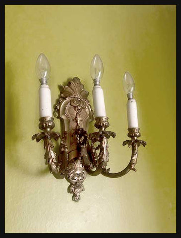 II.2084 PAR DE APLIQUÉS TRIPLE