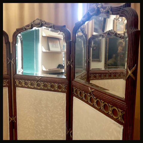 II.1824 BIOMBO DE MADERA, TELA Y ESPEJO