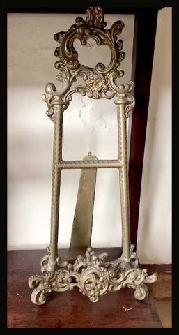 II.1830 ATRIL DE BRONCE