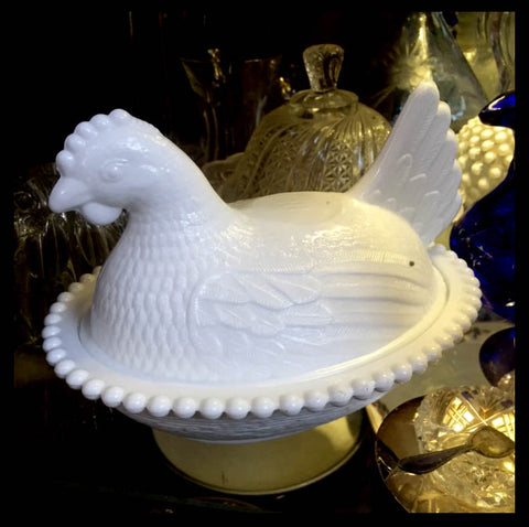 II.480 MANTEQUILLERO DE GALLINA