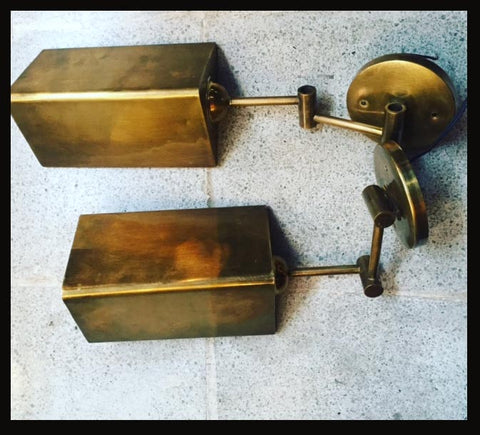 II.482 LÁMPARAS DE MURO