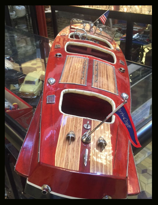 II.519 MODELO DE LANCHA