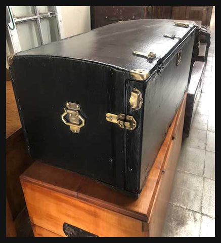 II.2076 MALETA DE BURRA