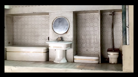 II.583 MAQUETA DE BAÑO