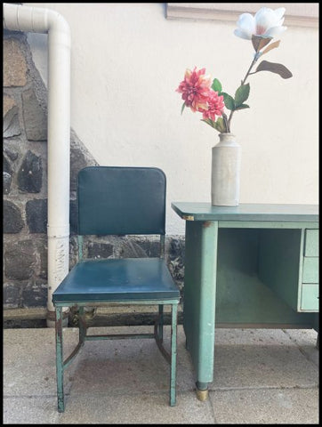 I.3504  ESCRITORIO Y 2 SILLAS ART DECO