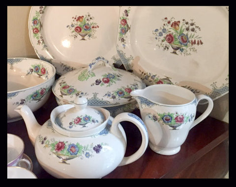 II.581 JUEGO DE SERVIR