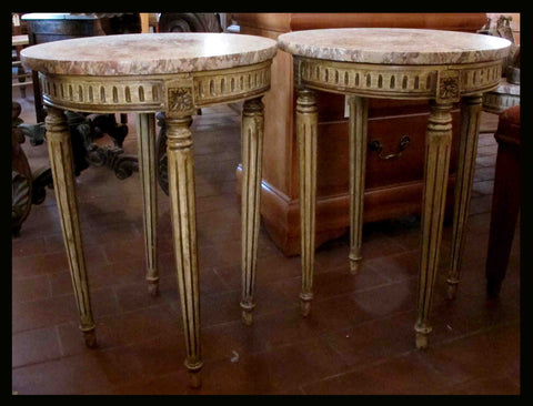 I.143 PAR DE MESAS LATERALES LUIS XVI