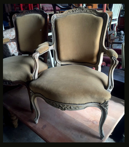 I.297 PAR DE BUTACAS FRANCESAS