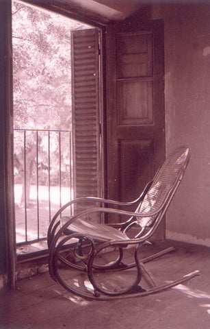 I.49 SILLA MECEDORA ESTILO THONET