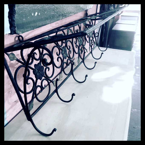 II.1269 PERCHERO DE FIERRO