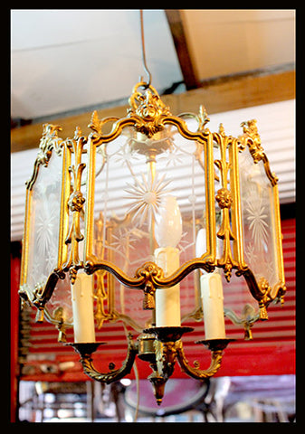 II.225 LÁMPARA HEXAGONAL DE BRONCE