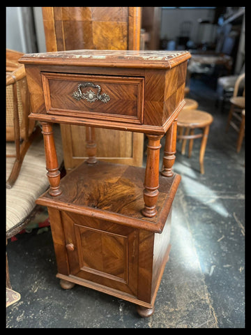 I.4129 VELADOR CON MÁRMOL