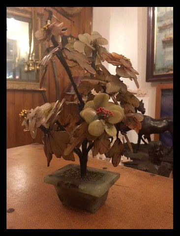 II.1347 ARBOLITO DE PIEDRA DURA MEDIANO