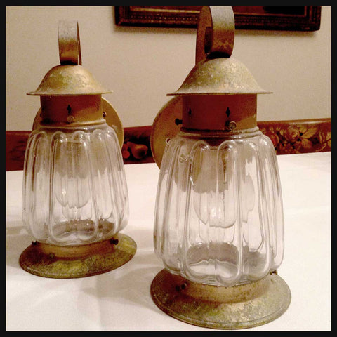 II.2033 FAROLES DE BRONCE