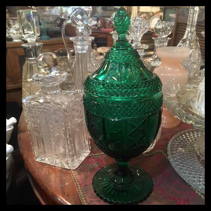 II.1372 DULCERA DE CRISTAL VERDE