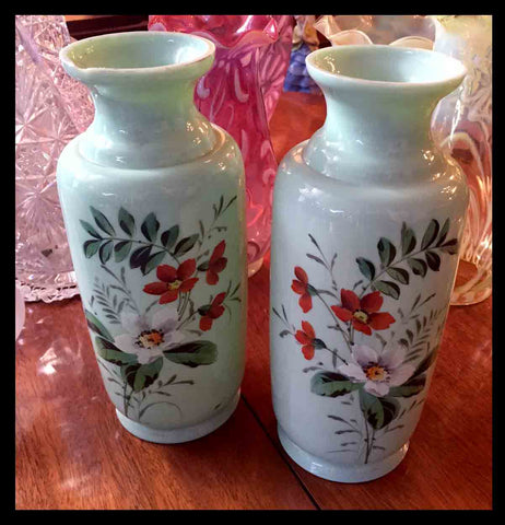 II.284 PAR DE FLOREROS