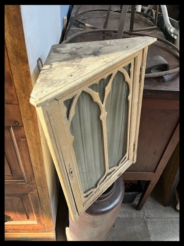 I.4245 MUEBLE BOTIQUÍN ESQUINERO