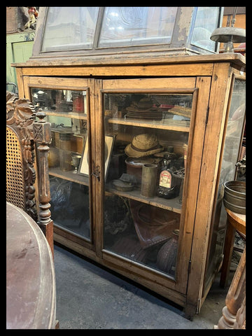 I. 4241 VITRINA RÚSTICA