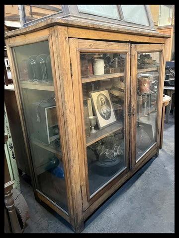 I. 4241 VITRINA RÚSTICA