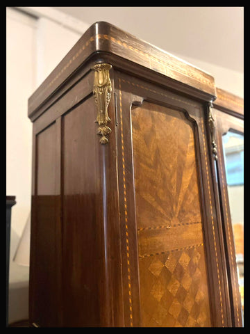 I.4316 ROPERO CON MARQUETERÍA