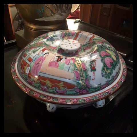 II.1362 GUISERA CANTON FAMILLE ROSE