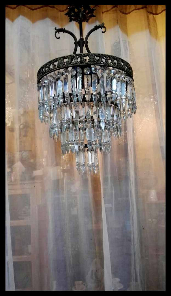 II.1119 LÁMPARA DE CRISTAL Y BRONCE