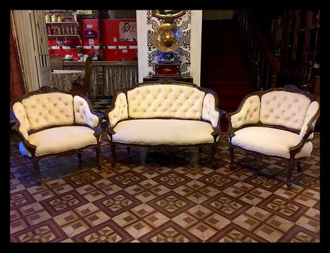 I.961 JUEGO DE SOFÁS CAPITONÉ