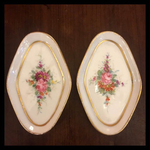 II.1459 PLATITOS CON FORMA DE ROMBO