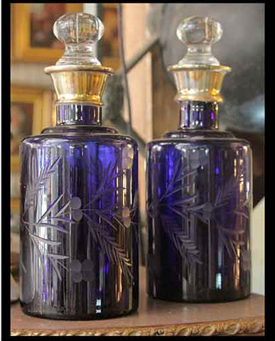 II.195 BOTELLAS AZULES