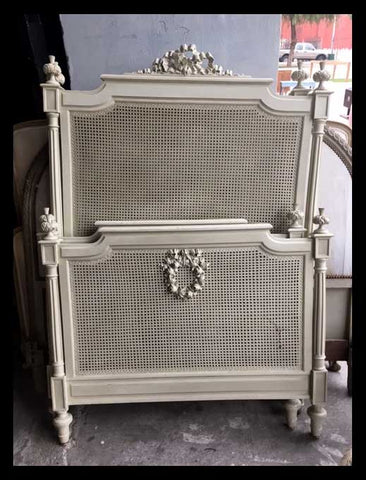 I.967 PAR DE CAMAS DE JUNCO