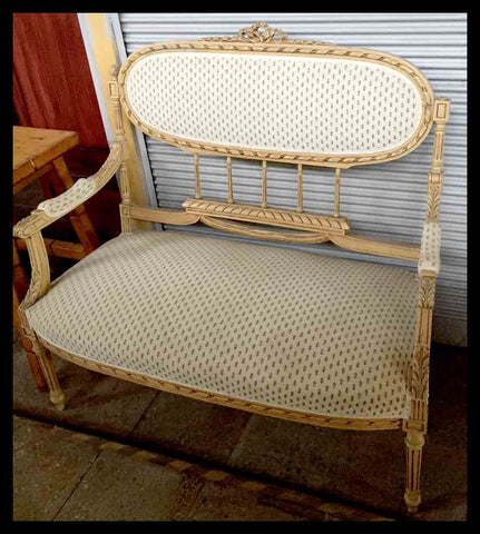 I.182 SOFÁ FRANCÉS