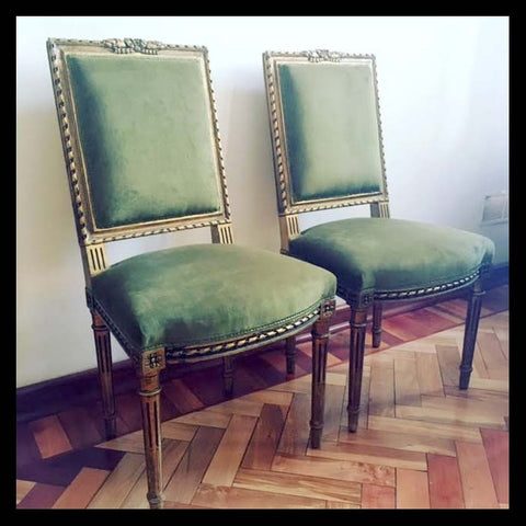 I.691 SILLAS DORADAS