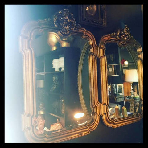 II.1106 PAR DE ESPEJOS BISELADOS